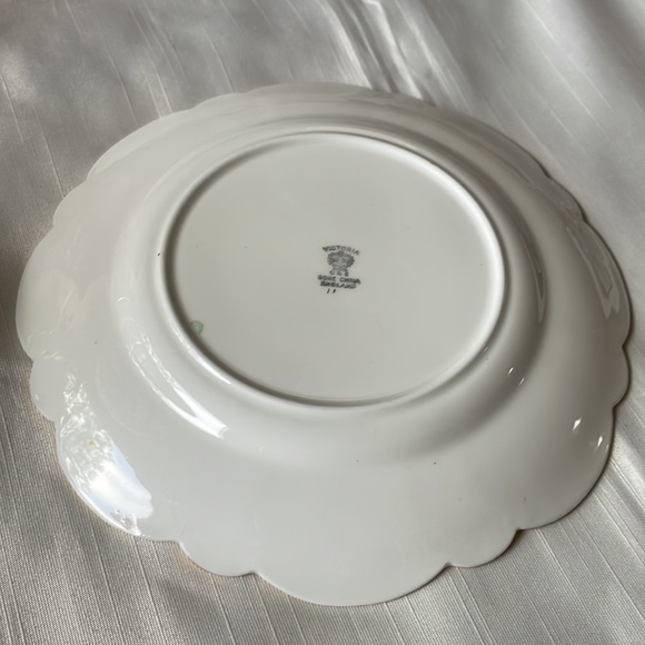 Victoria C & E Bone China England 8.25” plate Lilly of the Valley - Picture 6 of 7